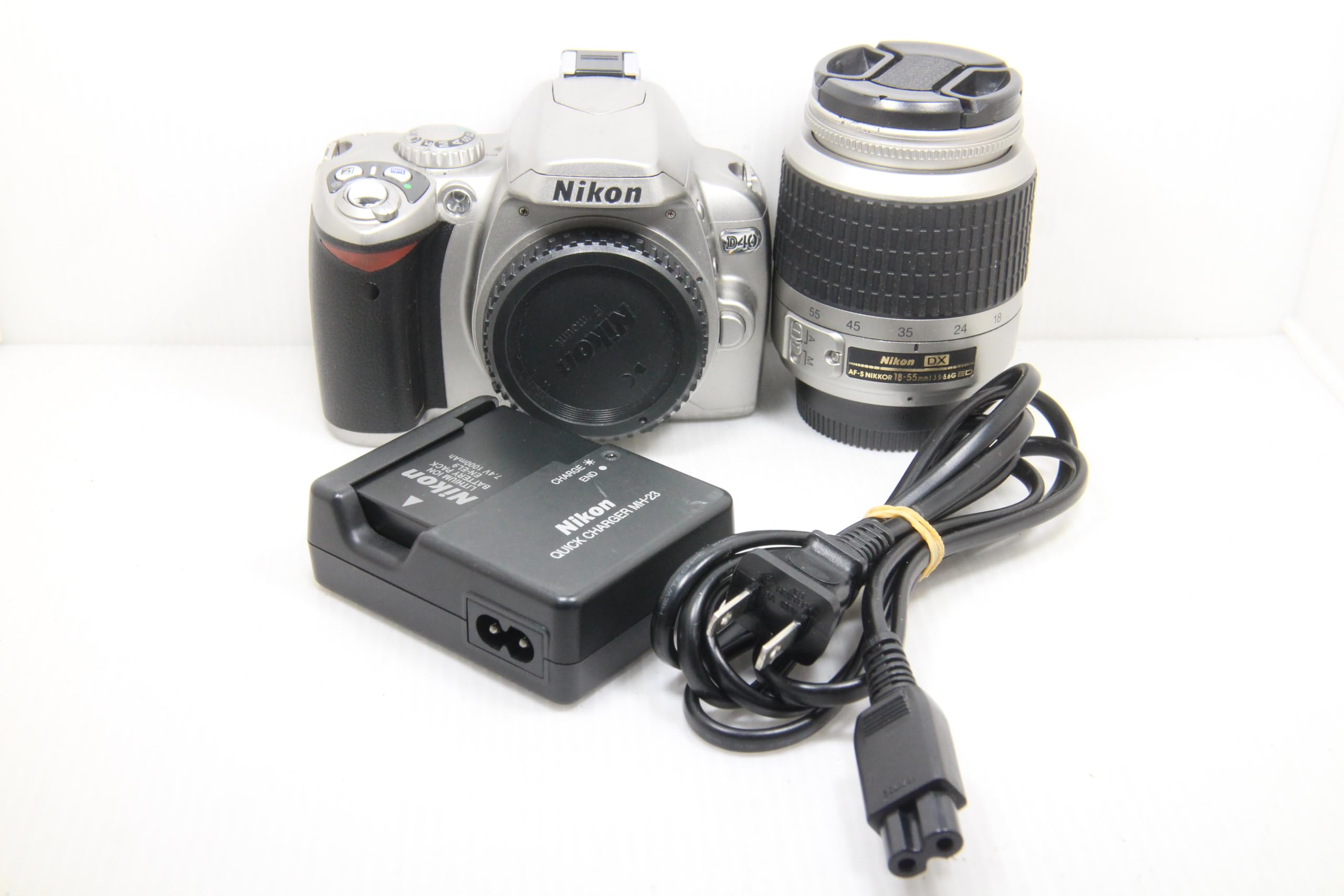 Amazon | Nikon デジタル一眼レフカメラ D40 レンズキット シルバー